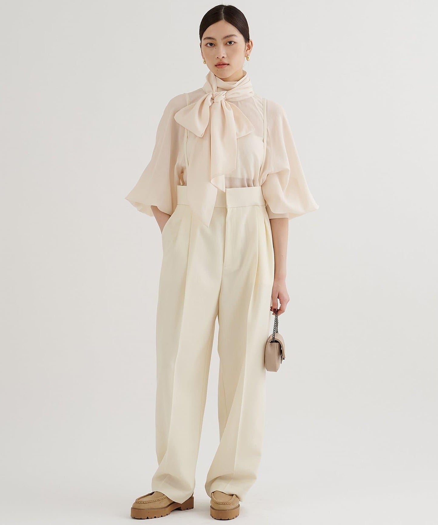 雪紡蝴蝶結領襯衫