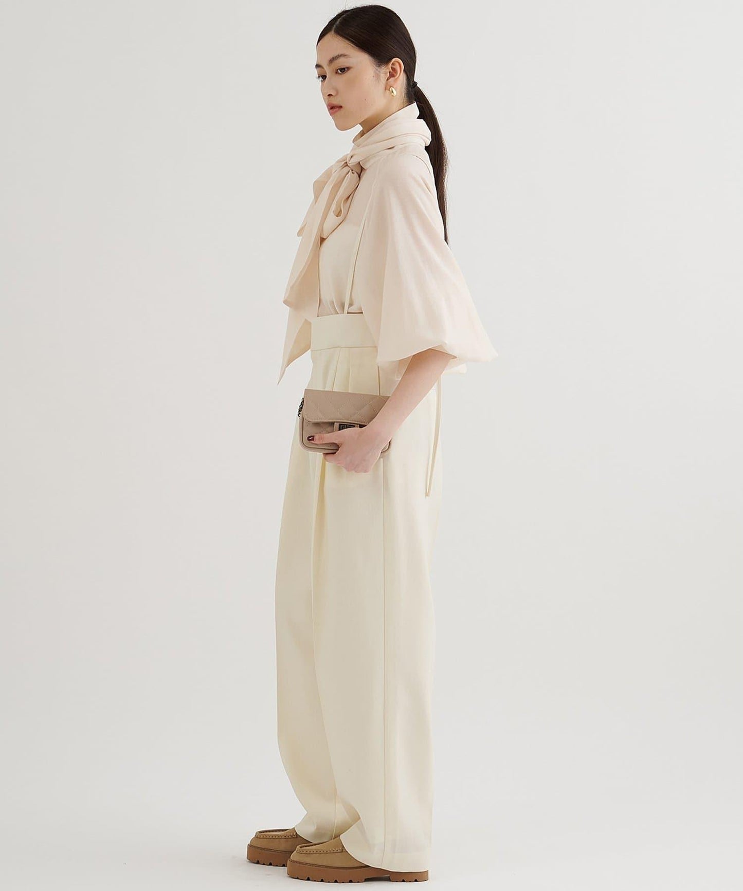 雪紡蝴蝶結領襯衫