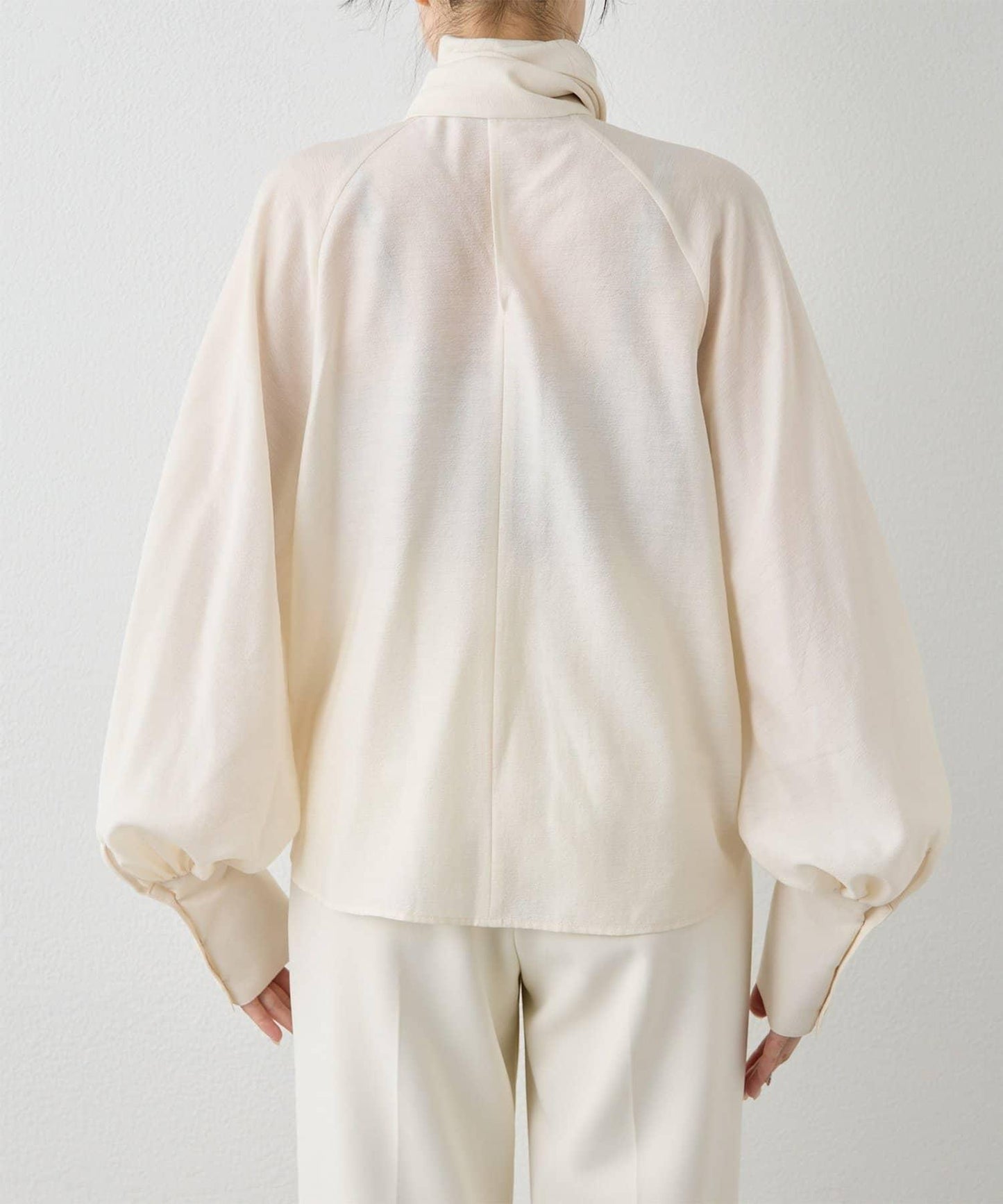 雪紡蝴蝶結領襯衫