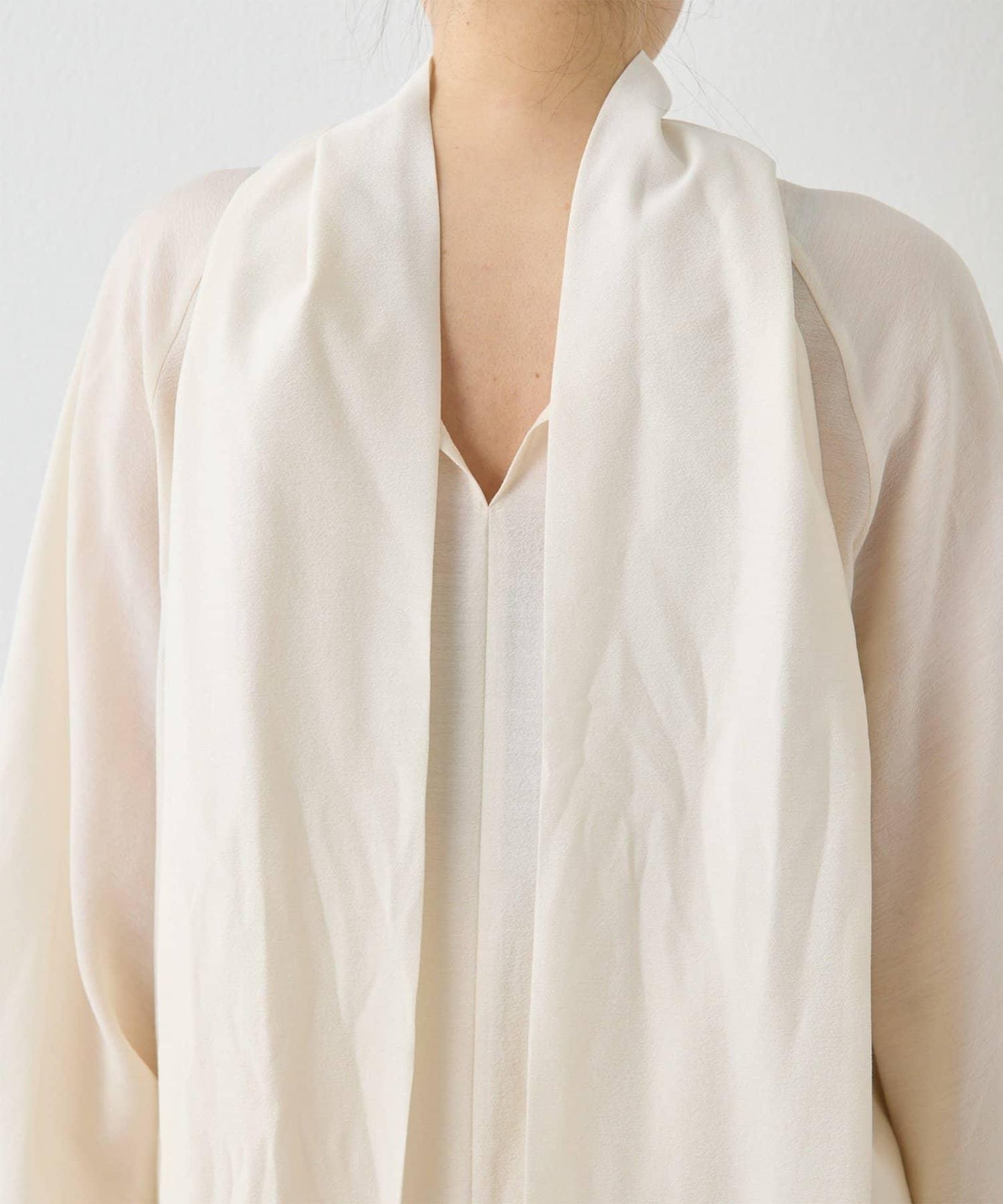 雪紡蝴蝶結領襯衫