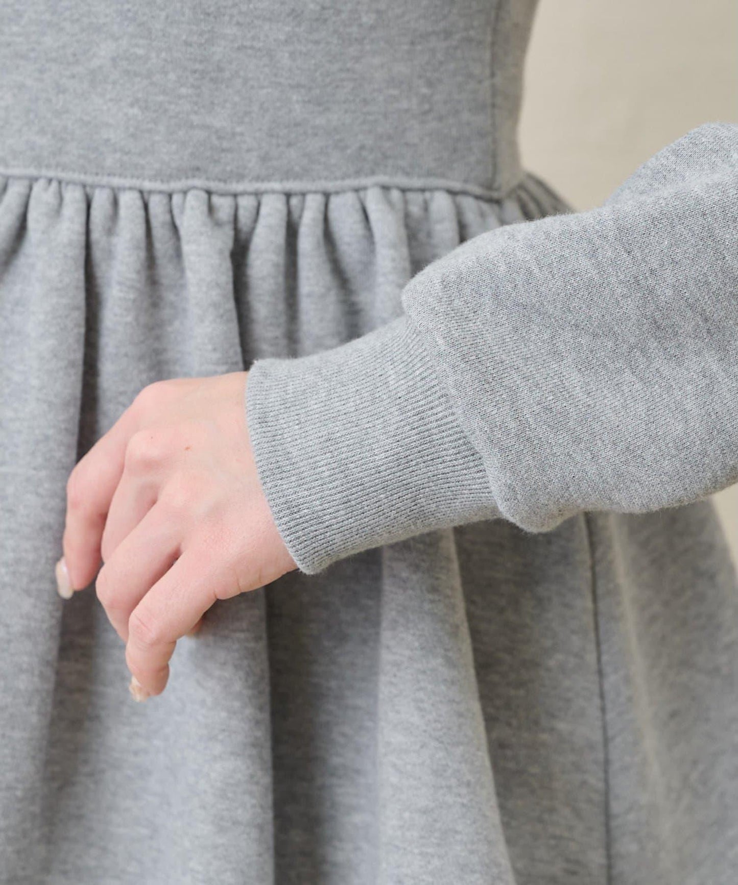 加絨荷葉邊套頭衫