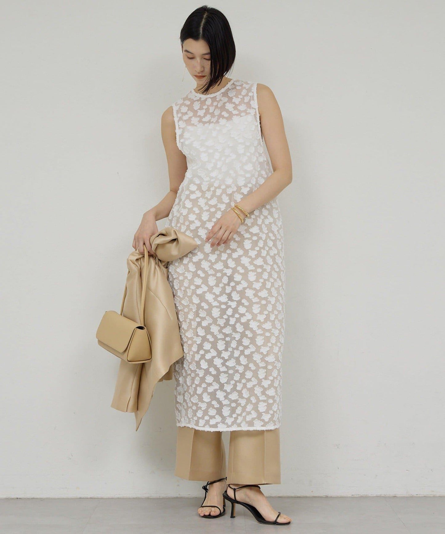 提花透視連衣裙