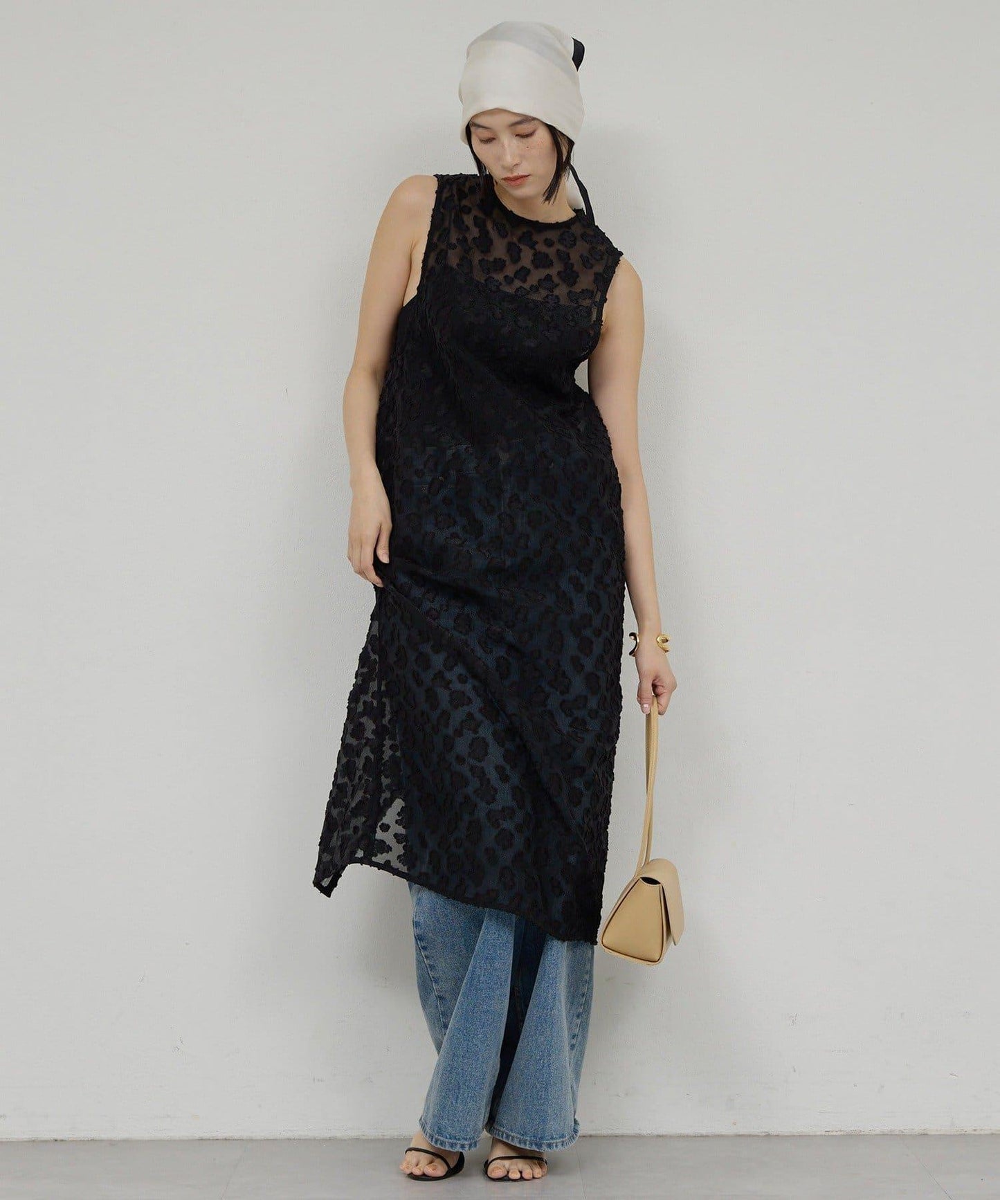 提花透視連衣裙