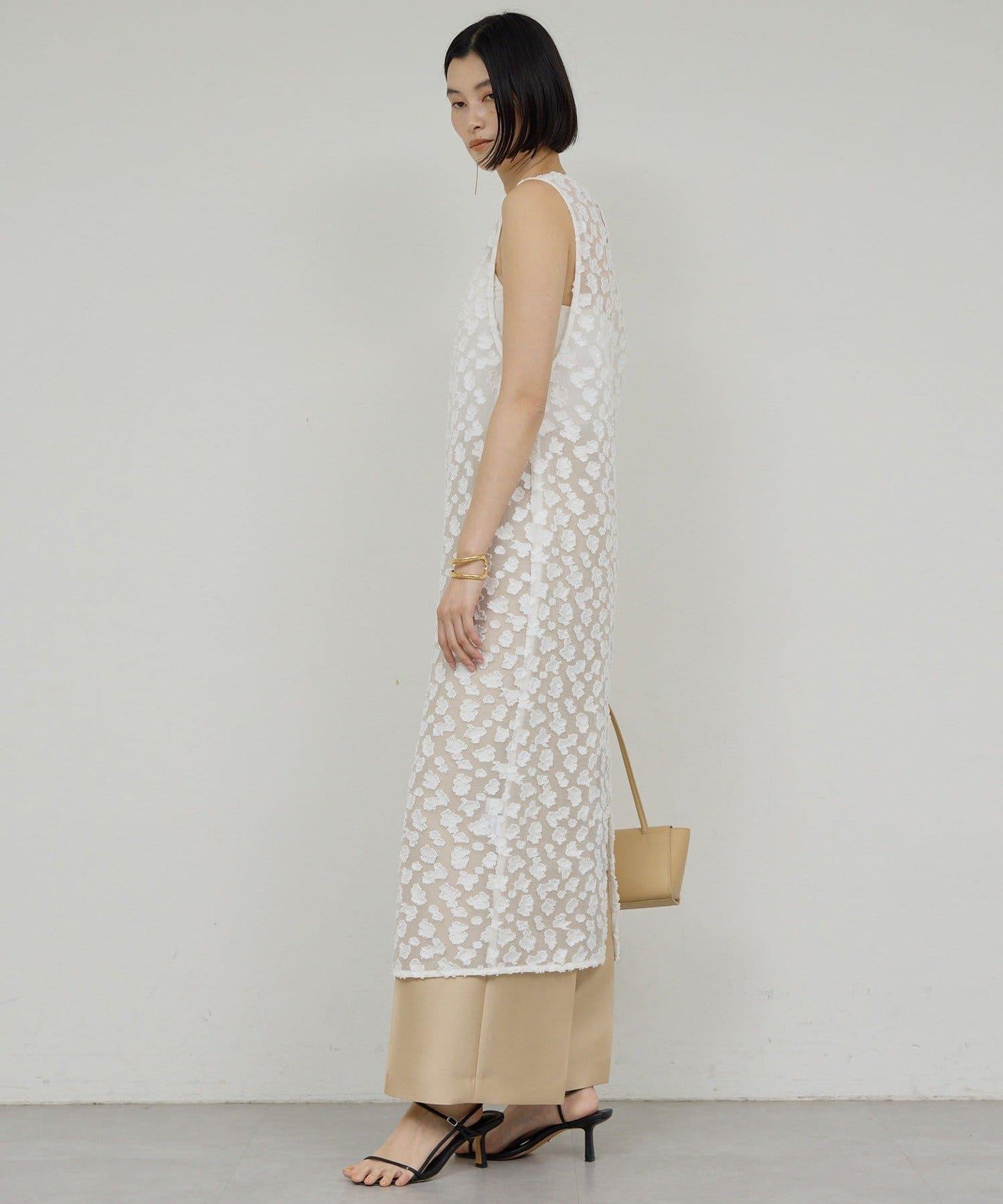 提花透視連衣裙