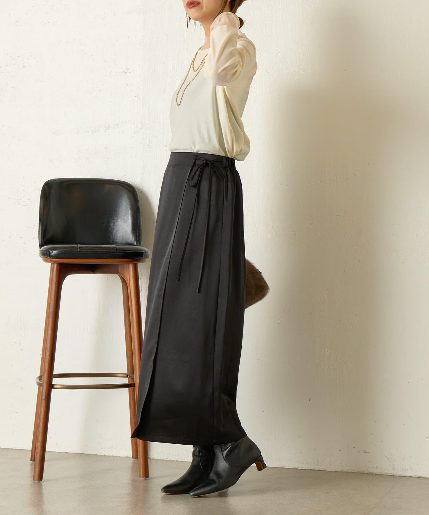 裹身風緞面半身裙