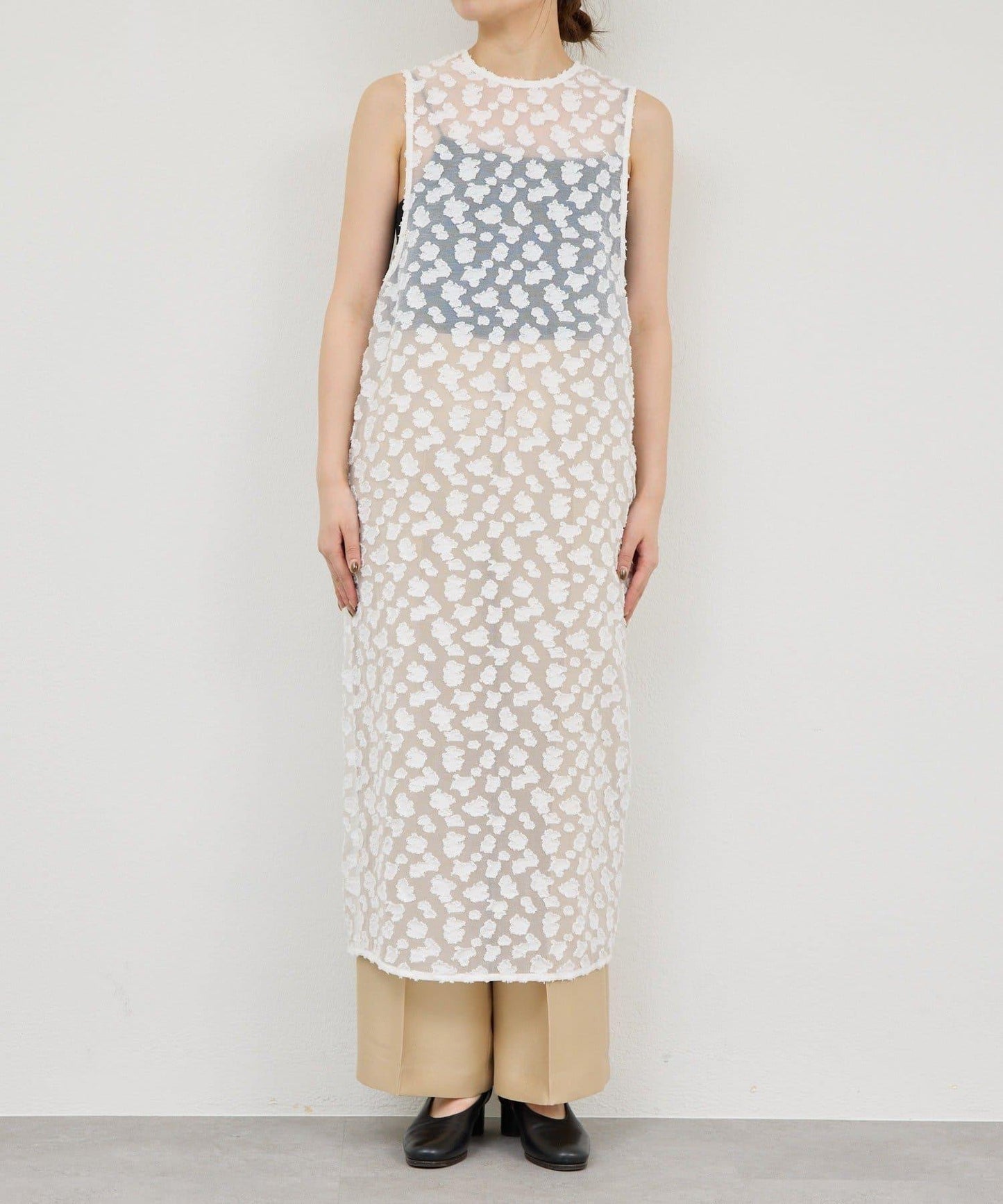 提花透視連衣裙