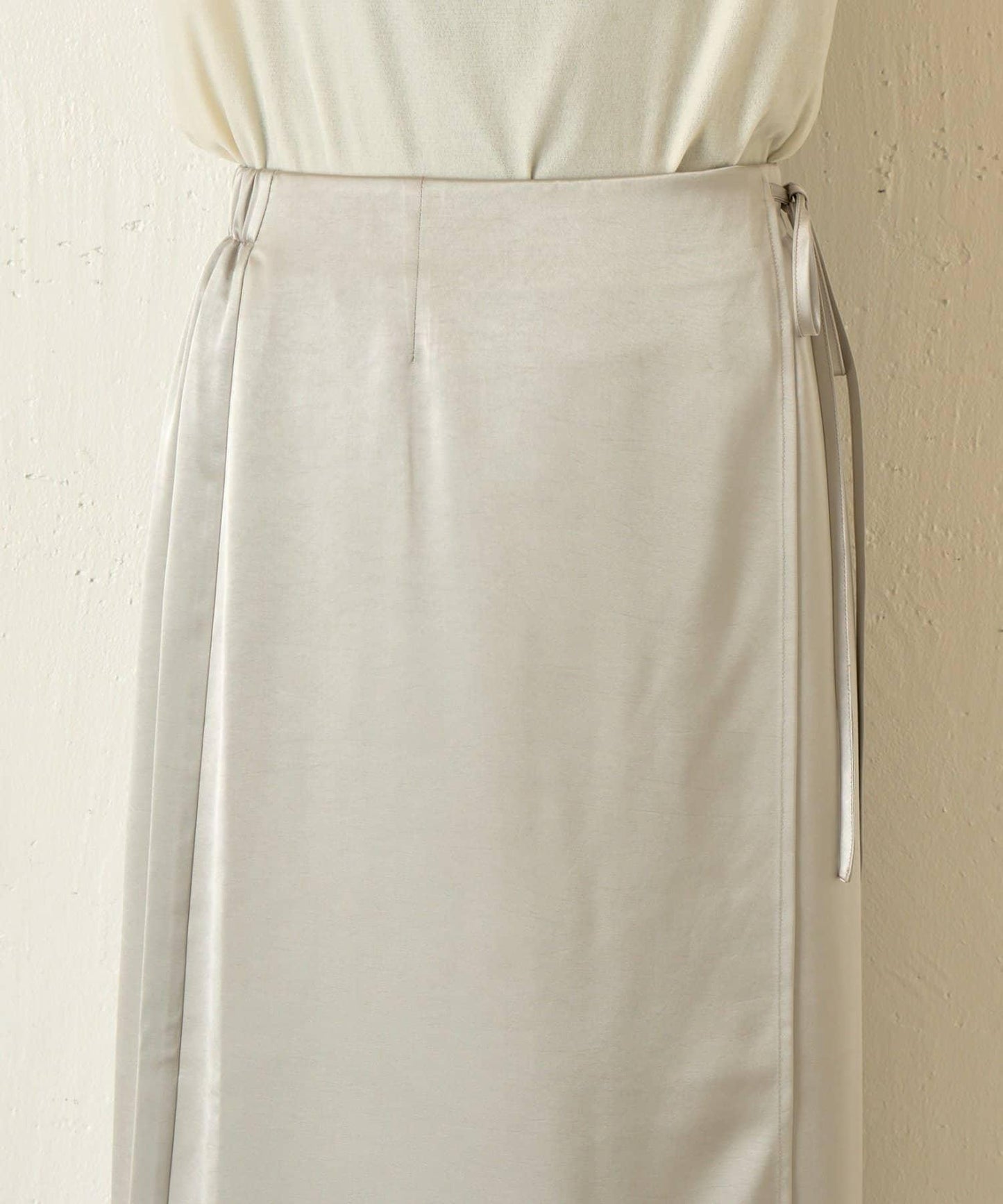 裹身風緞面半身裙