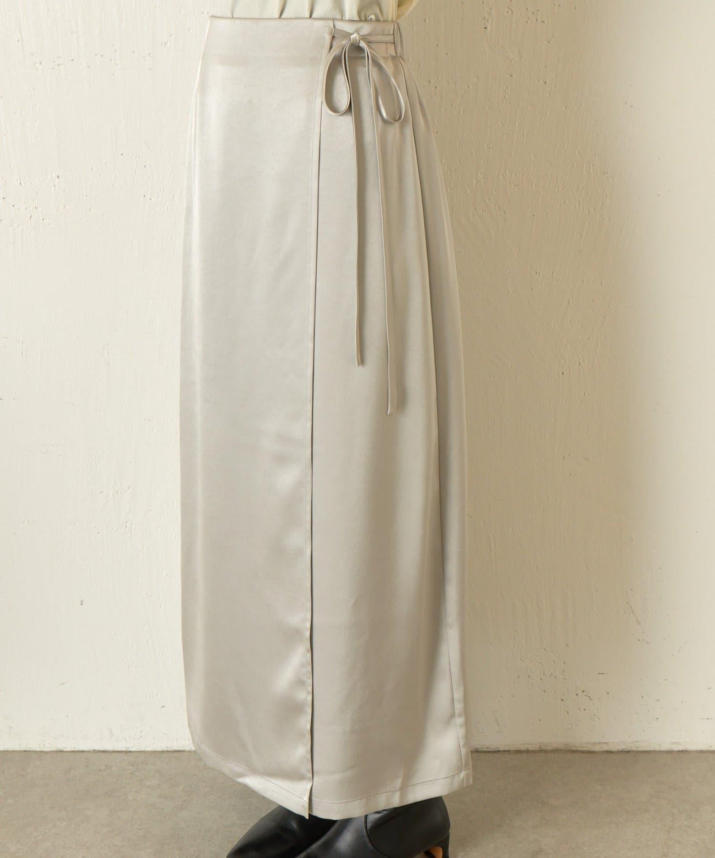 裹身風緞面半身裙