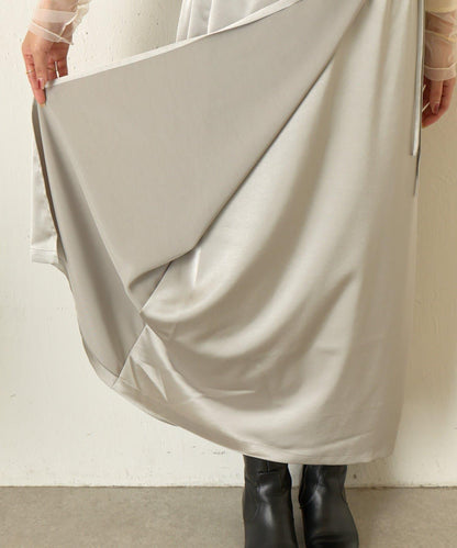 裹身風緞面半身裙