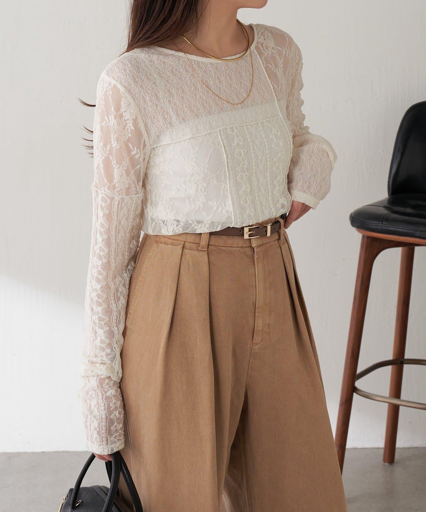 【疊穿推薦】Qanos蕾絲拼接長袖T恤