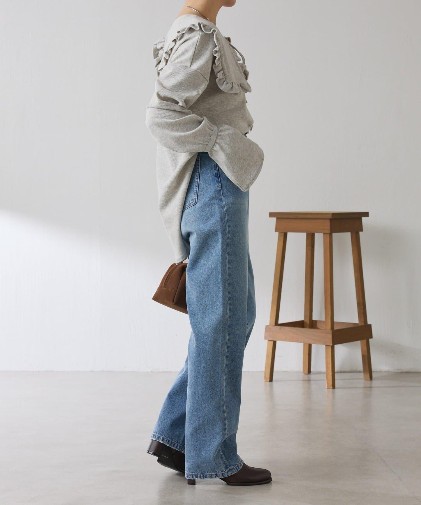 【領子可拆卸】Qanos 帶領荷葉邊長袖T恤