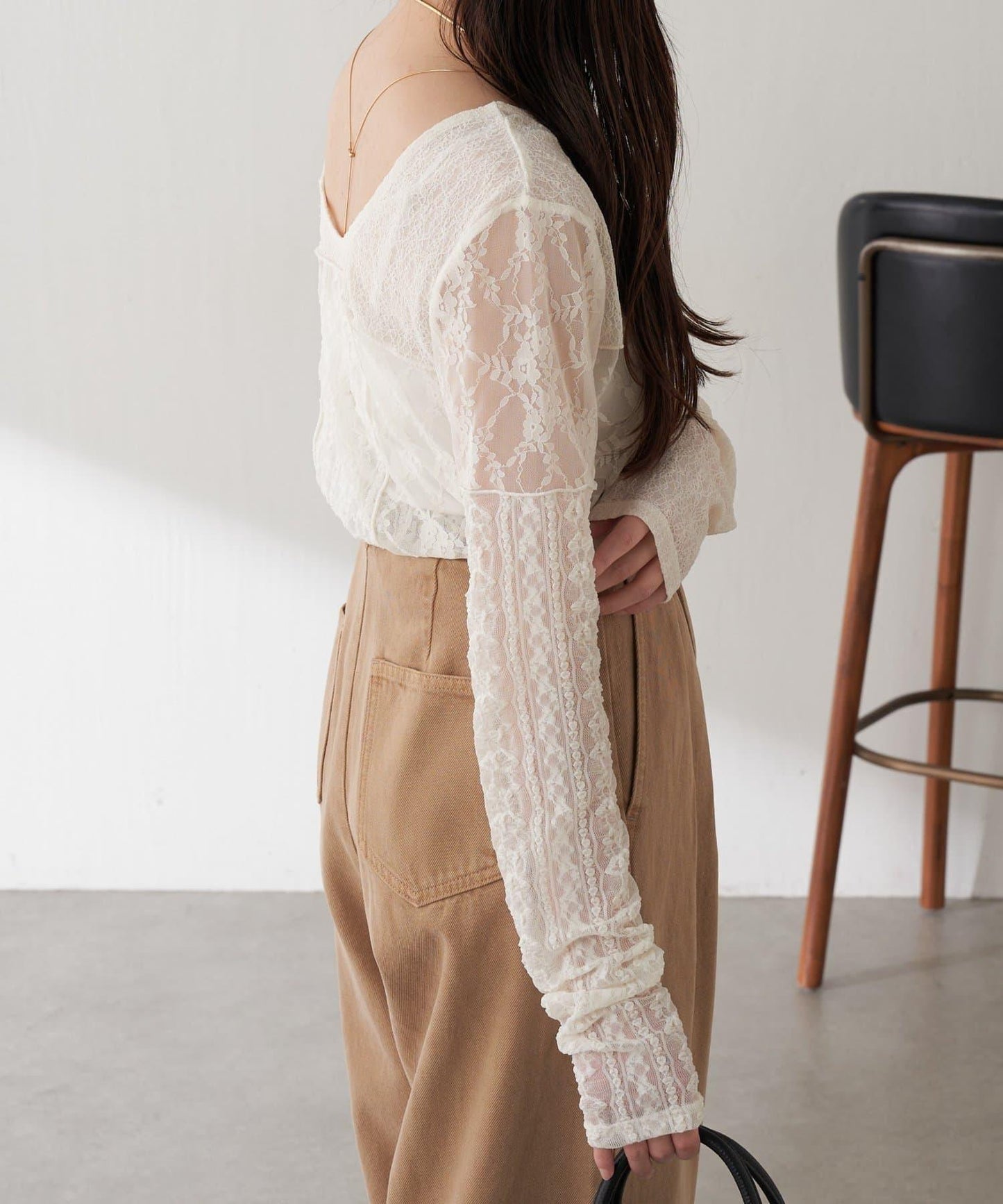 【疊穿推薦】Qanos蕾絲拼接長袖T恤