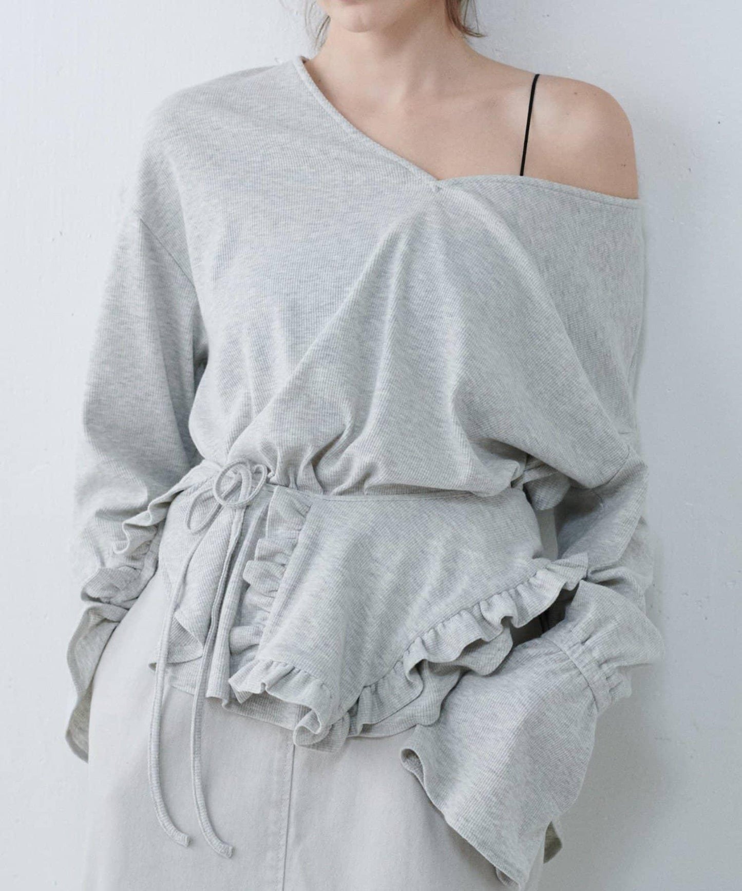 【領子可拆卸】Qanos 帶領荷葉邊長袖T恤