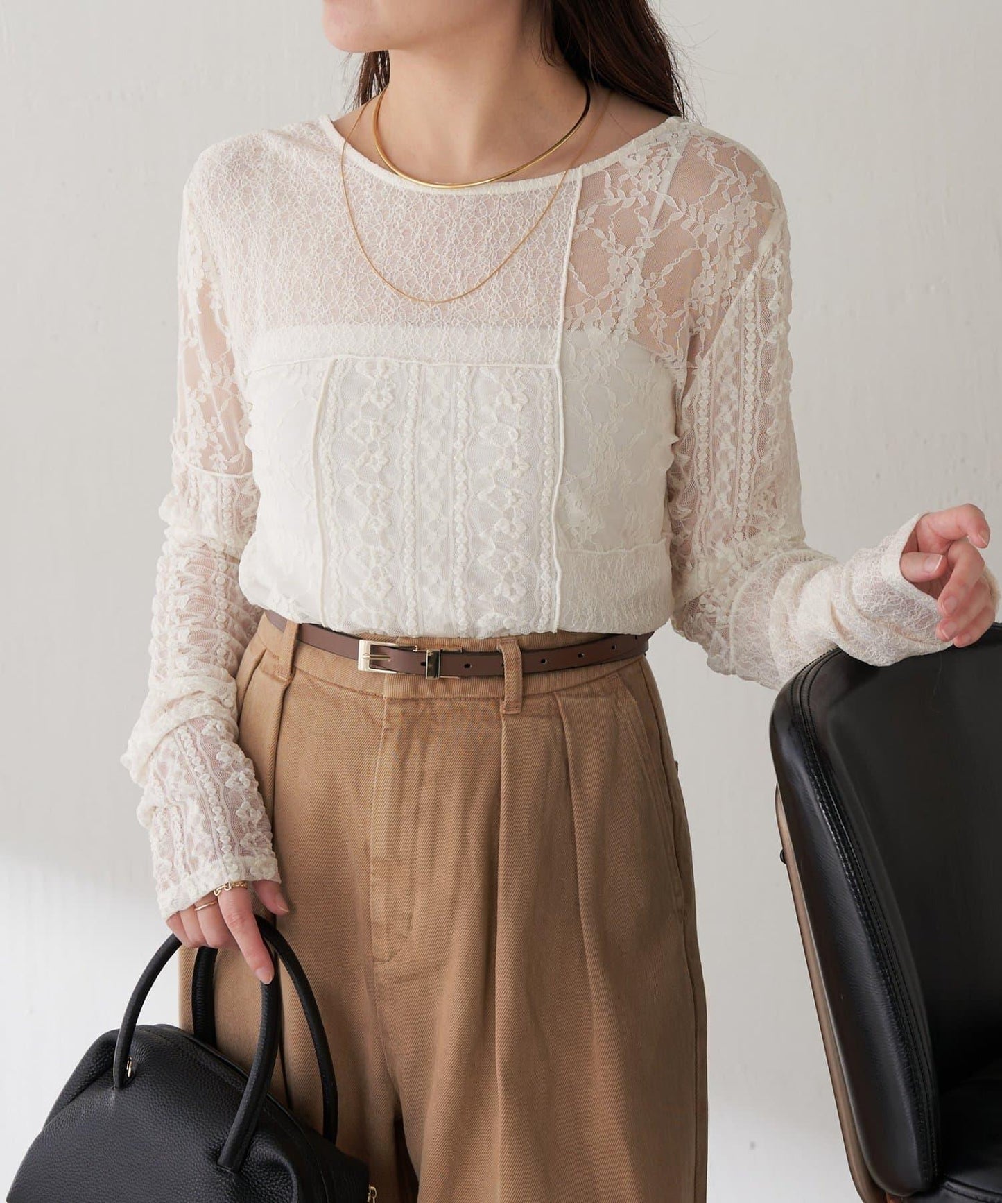 【疊穿推薦】Qanos蕾絲拼接長袖T恤