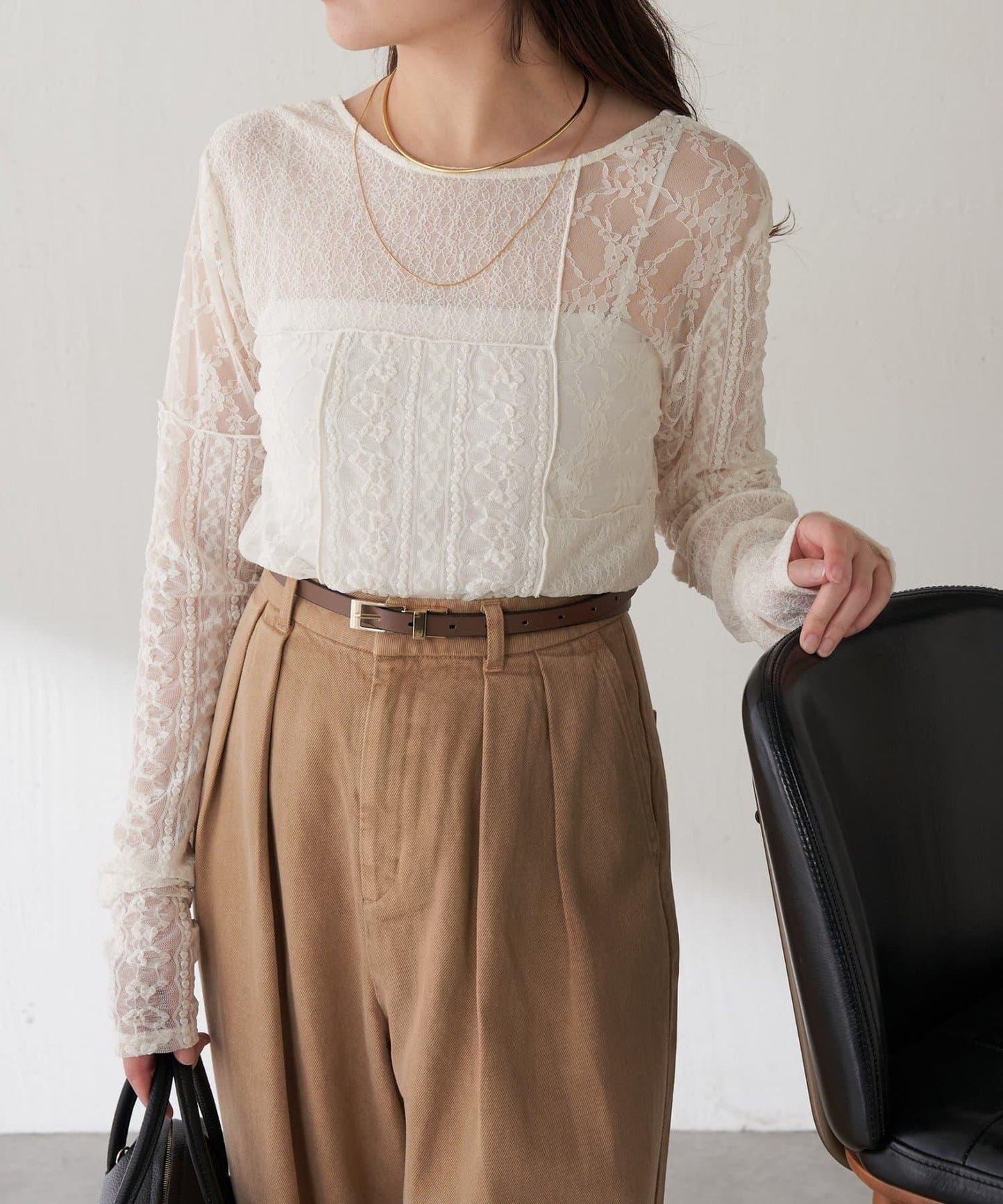 【疊穿推薦】Qanos蕾絲拼接長袖T恤