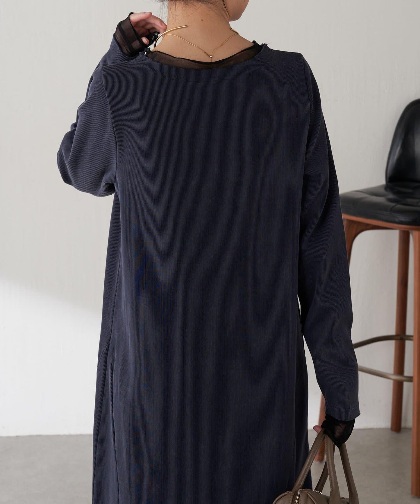 【修身顯瘦】Q.anos 網紗拼接連衣裙