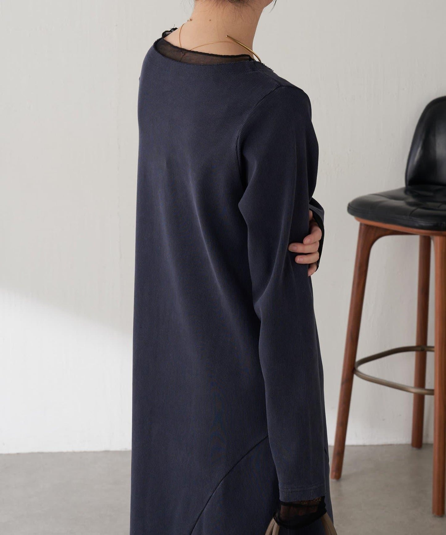 【修身顯瘦】Q.anos 網紗拼接連衣裙