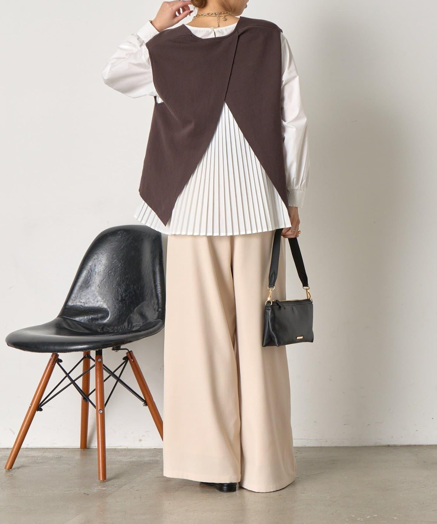 百褶襯衫馬甲套裝