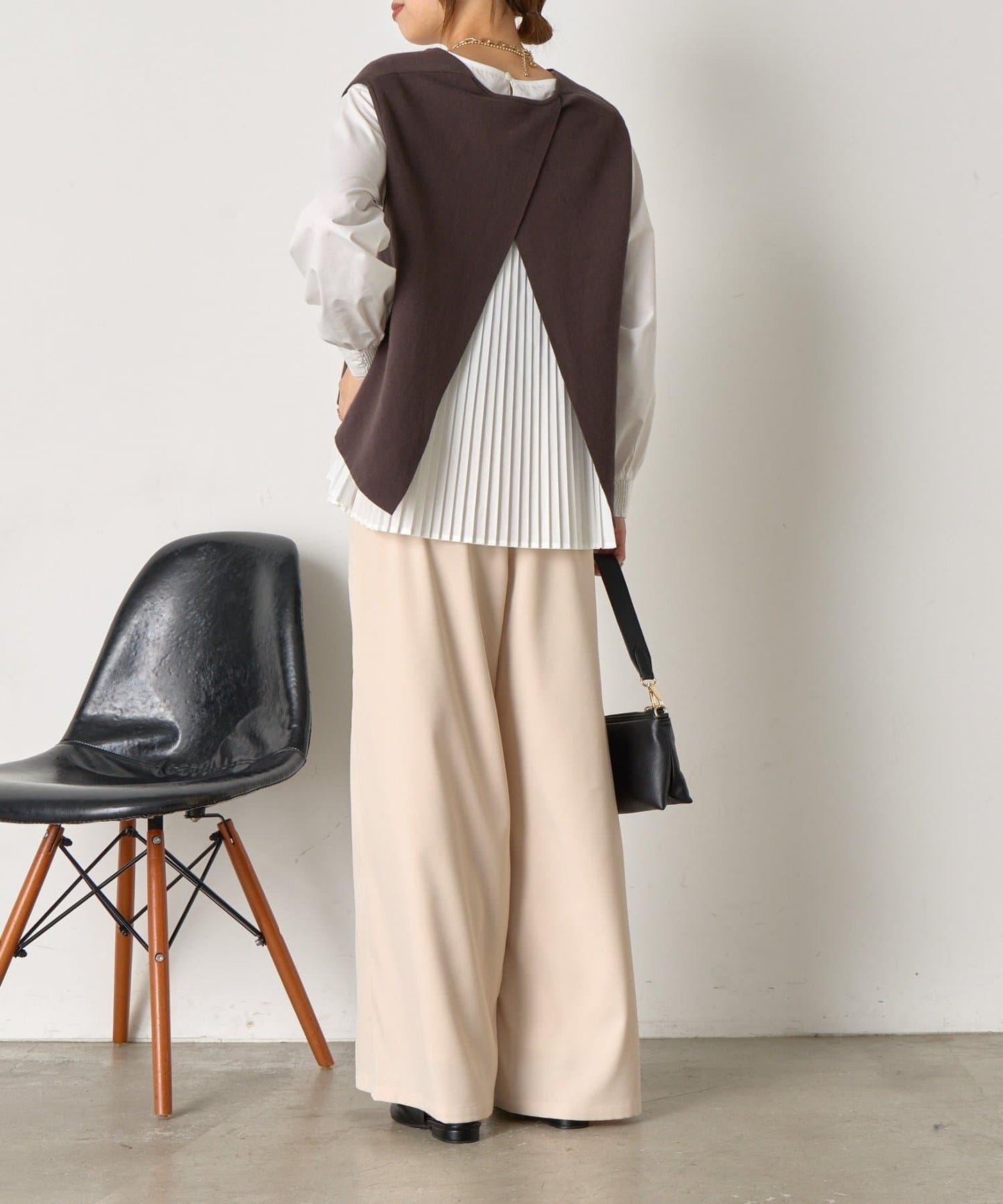 百褶襯衫馬甲套裝