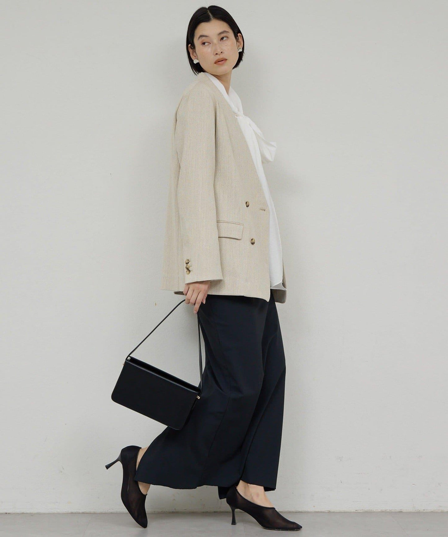 【近日開始】無領粗花呢夾克