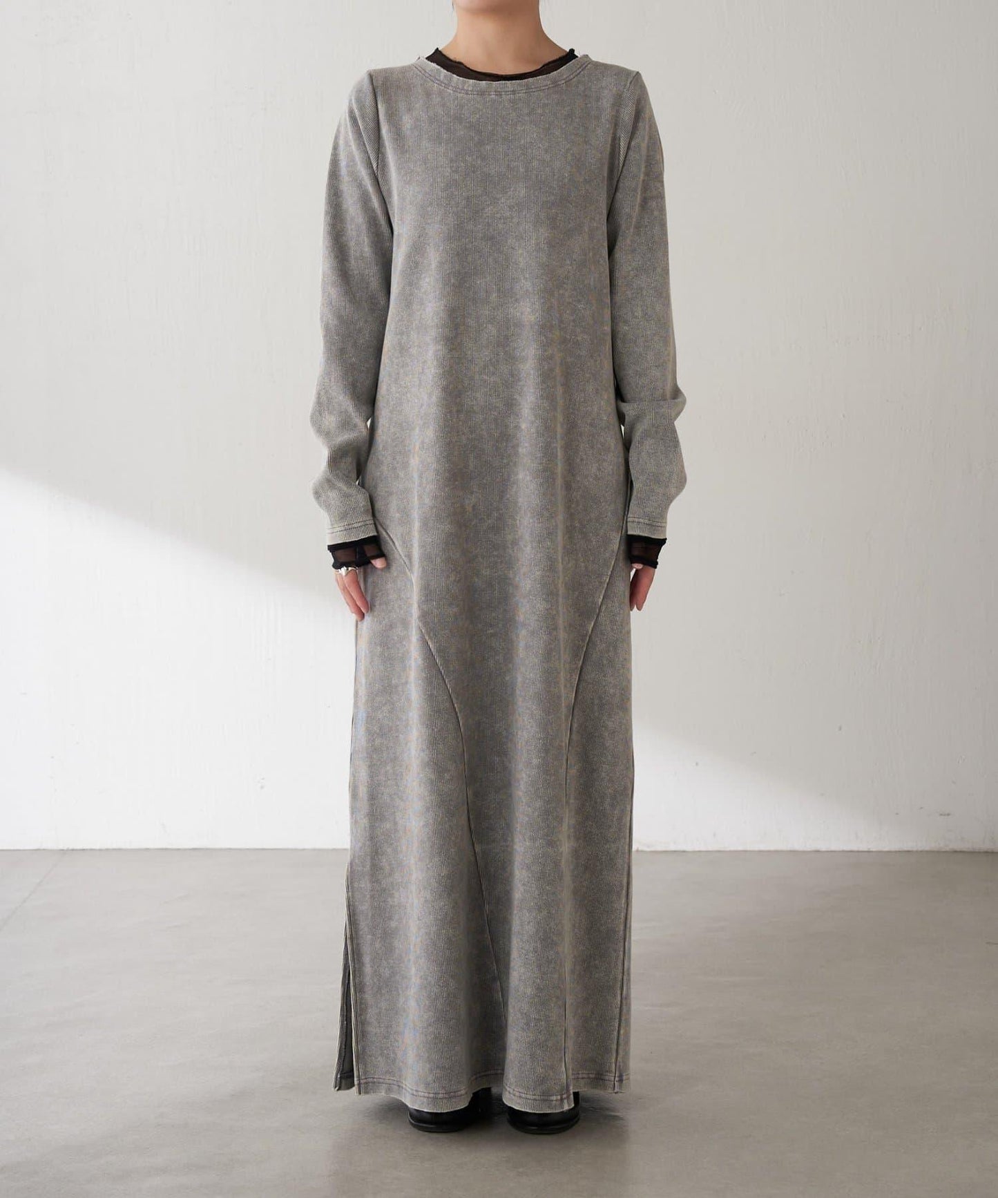 【修身顯瘦】Q.anos 網紗拼接連衣裙