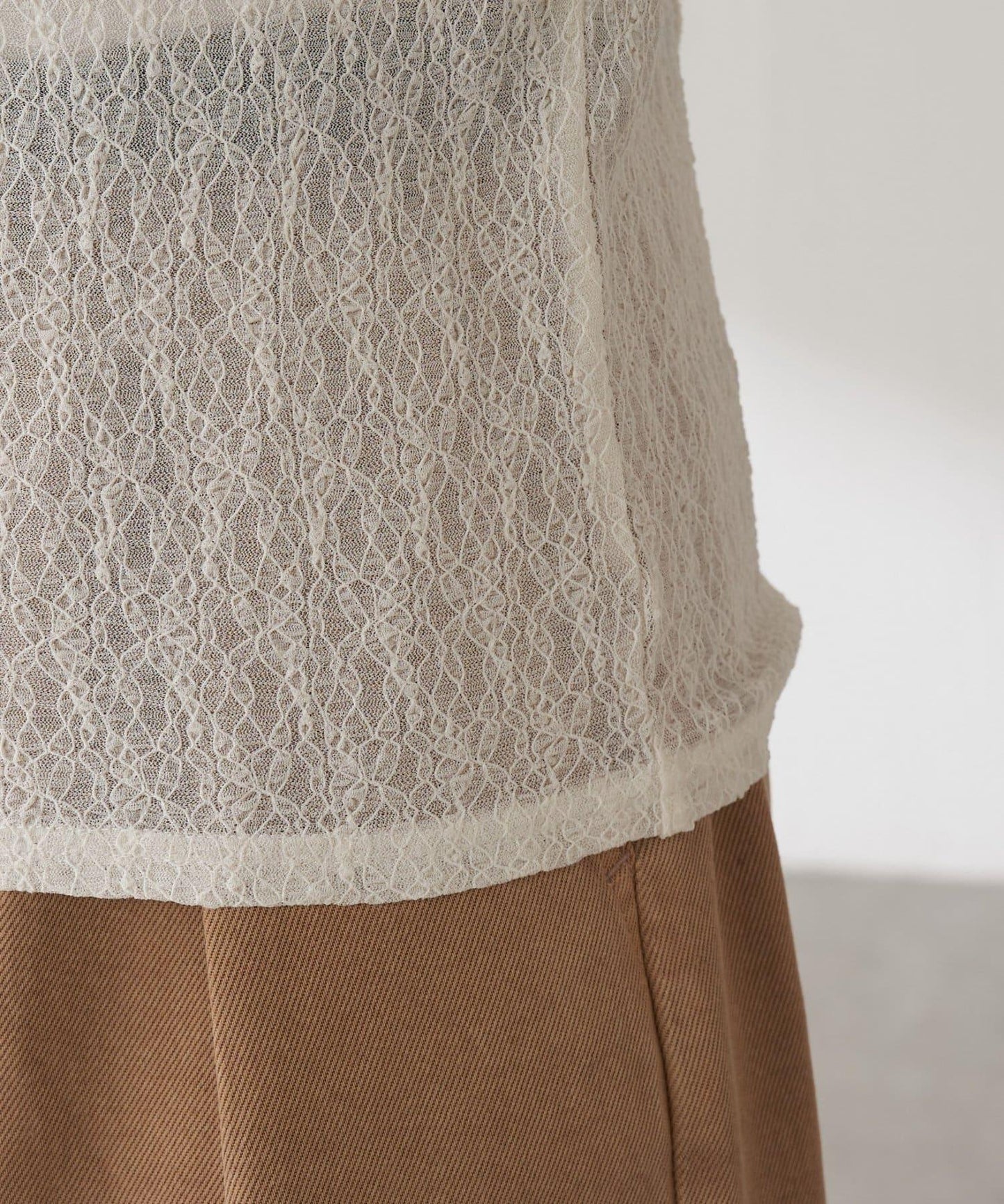 【疊穿推薦】Qanos蕾絲拼接長袖T恤