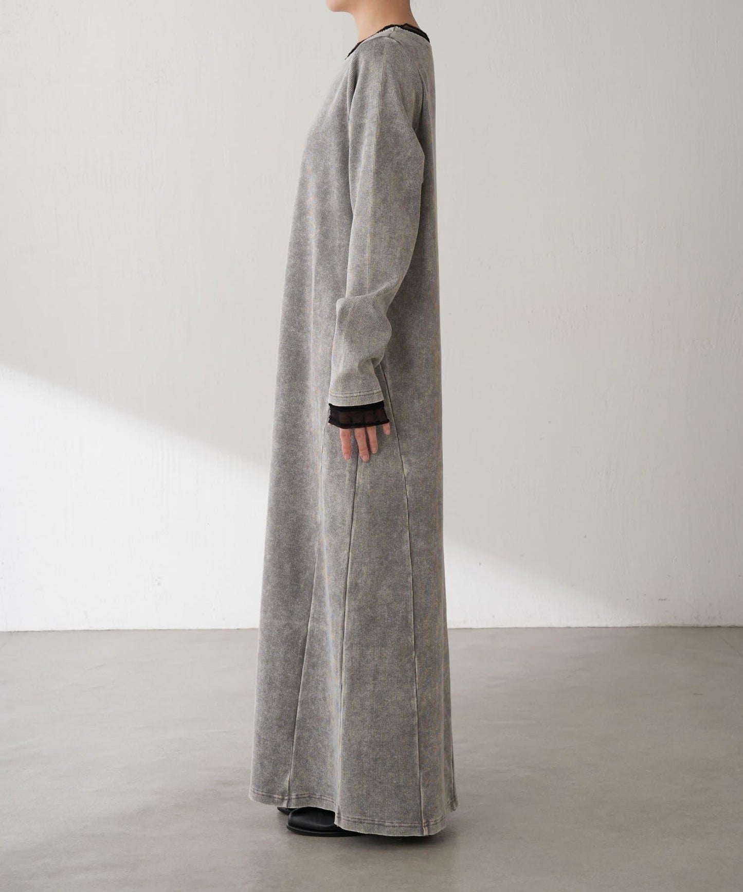 【修身顯瘦】Q.anos 網紗拼接連衣裙