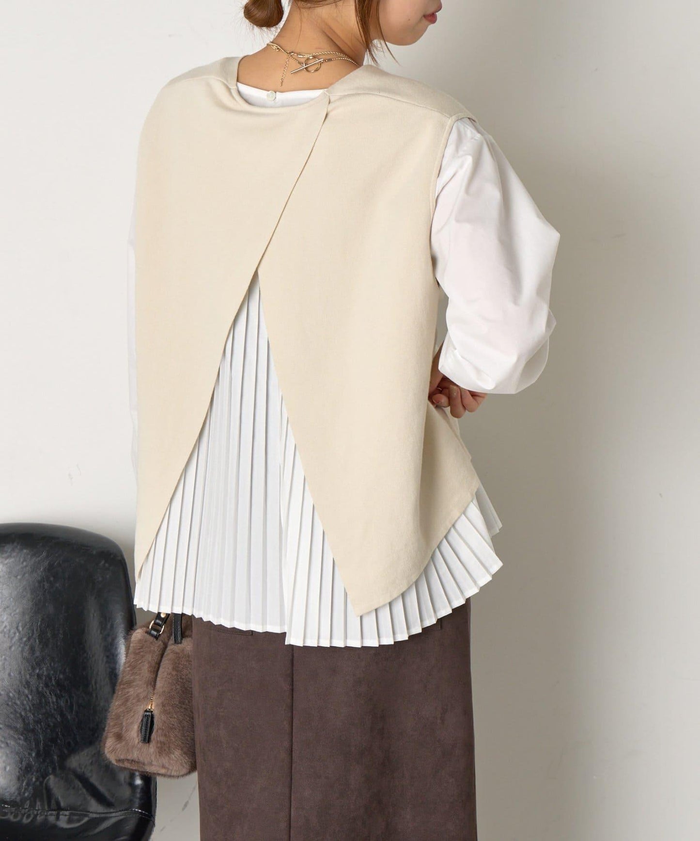 百褶襯衫馬甲套裝