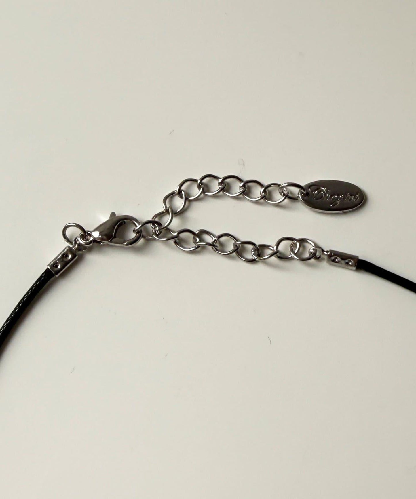 半月形吊墜項鍊