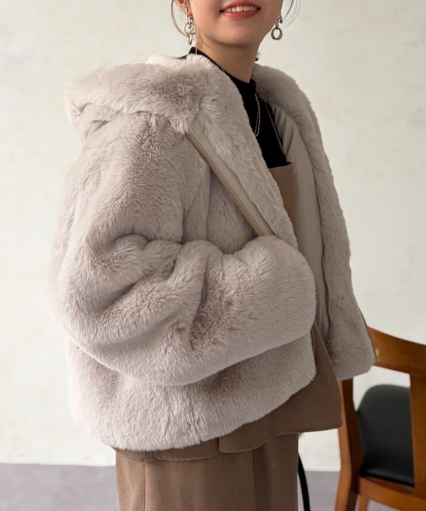 仿皮草拼接羊羔絨夾克