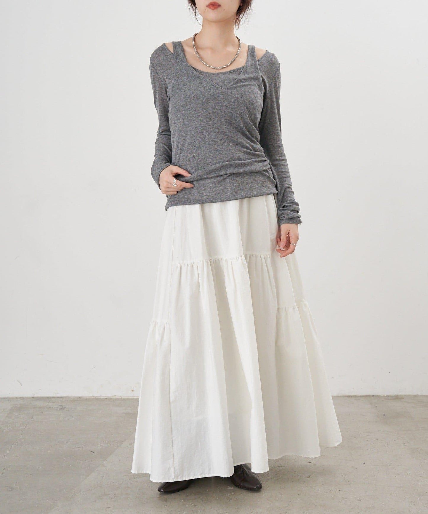 吊帶背心疊穿長袖T恤