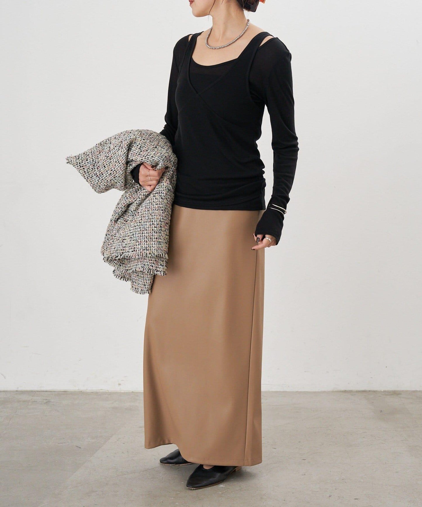 吊帶背心疊穿長袖T恤