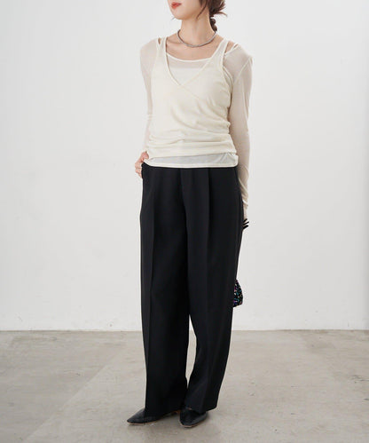 吊帶背心疊穿長袖T恤