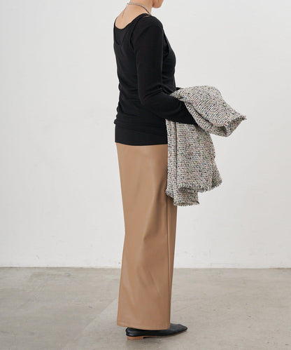 吊帶背心疊穿長袖T恤