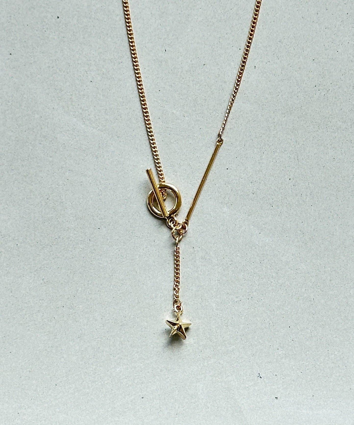 金屬釦環造型設計項鍊