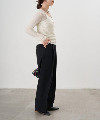 吊帶背心疊穿長袖T恤