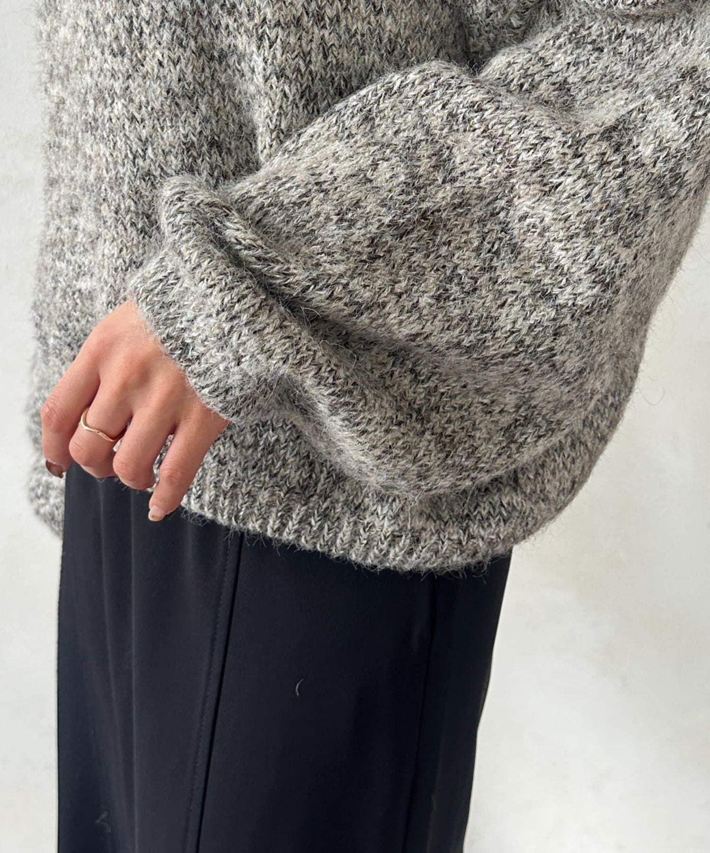 V領混色短款針織衫