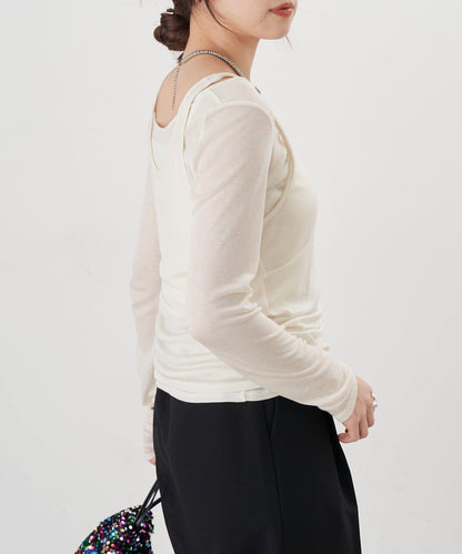 吊帶背心疊穿長袖T恤