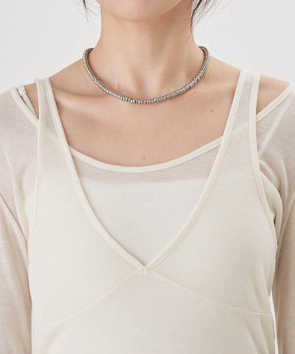 吊帶背心疊穿長袖T恤