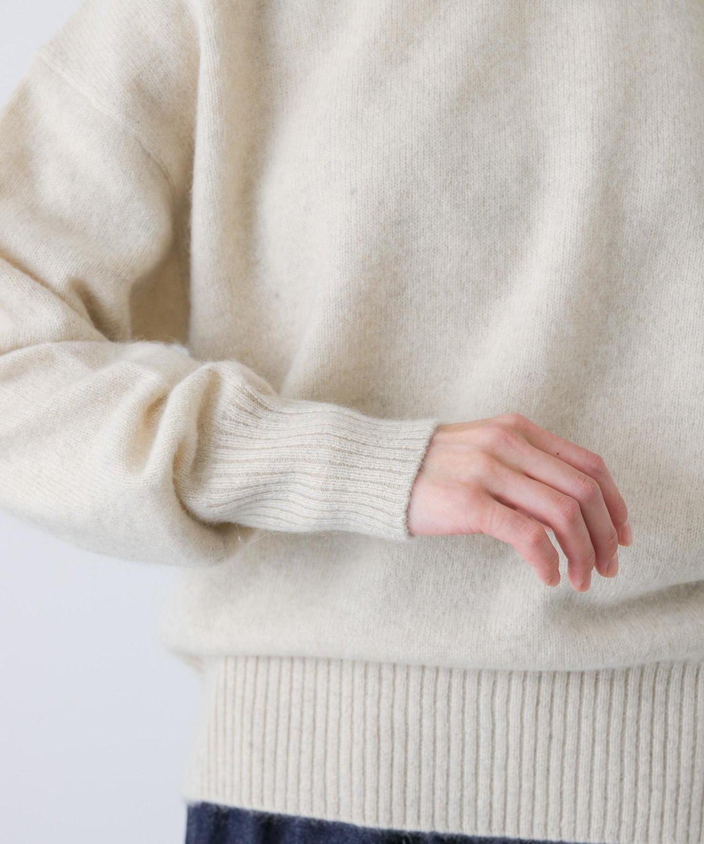 TICCA 羊駝絨圓領套頭衫