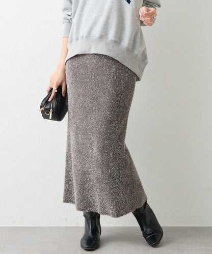 造型點睛之選 軟質長毛背部開衩修身半身裙