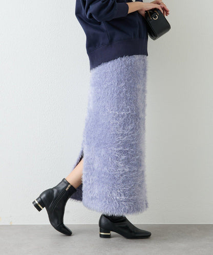 造型點睛之選 軟質長毛背部開衩修身半身裙