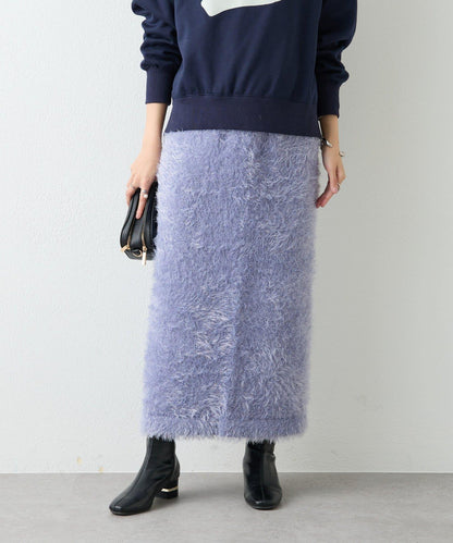 造型點睛之選 軟質長毛背部開衩修身半身裙