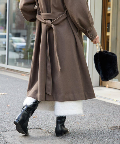 造型點睛之選 軟質長毛背部開衩修身半身裙