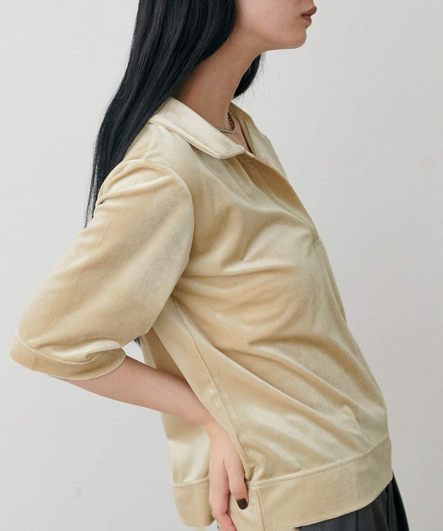 【LARUTA】天鵝絨翻領套頭衫