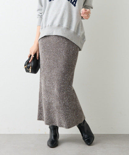 造型點睛之選 軟質長毛背部開衩修身半身裙