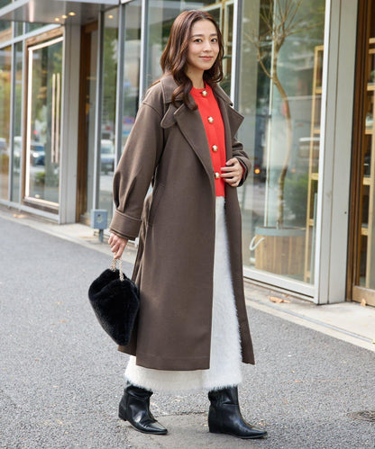 造型點睛之選 軟質長毛背部開衩修身半身裙