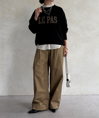 袖口羅紋箱型Logo上衣