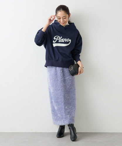 造型點睛之選 軟質長毛背部開衩修身半身裙