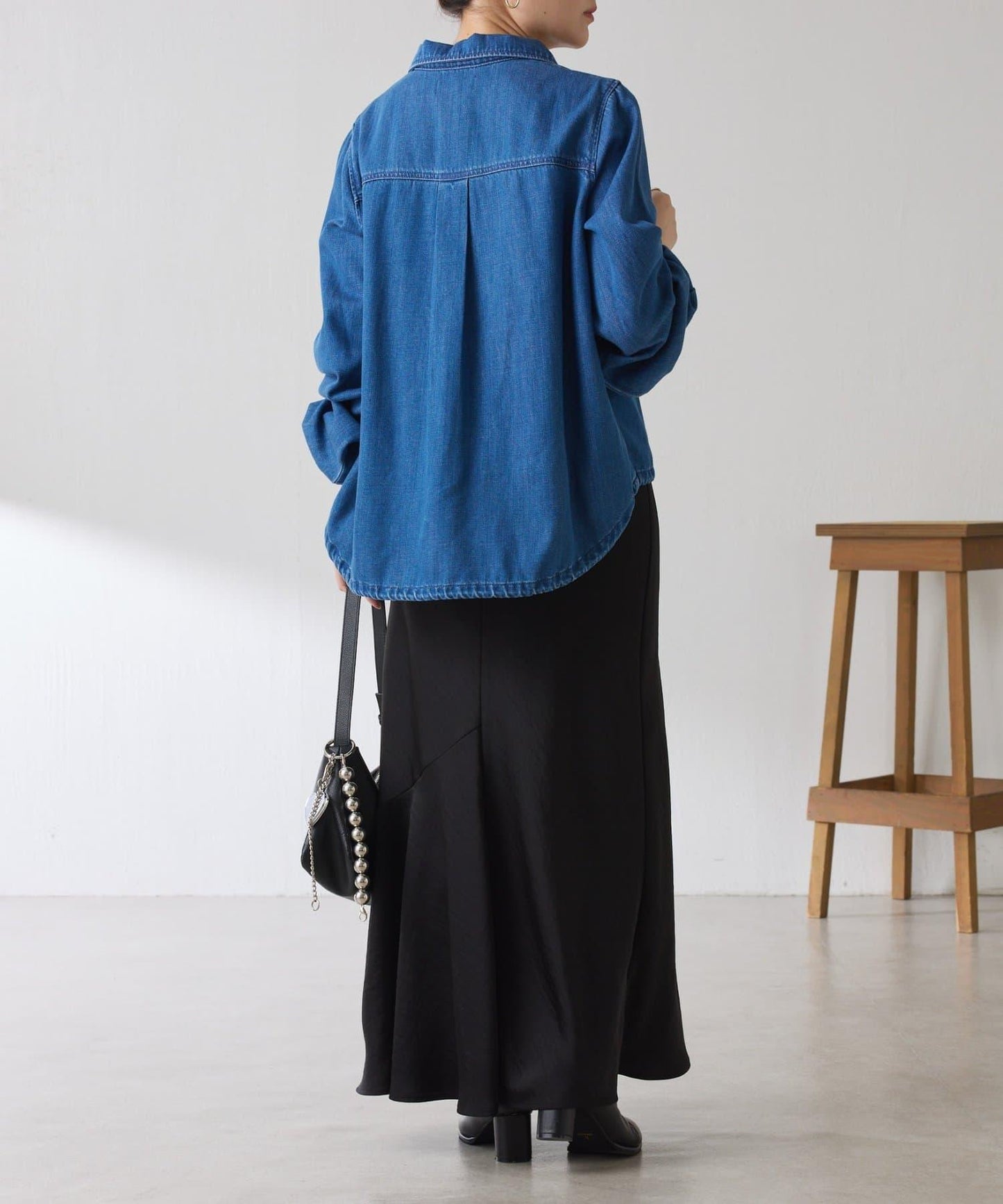 【可自由搭配】Q.anos 抽繩立領牛仔襯衫